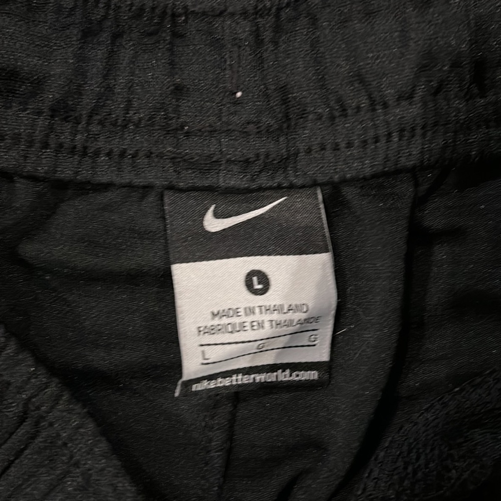 Nike Shorts - Picture 4 of 4